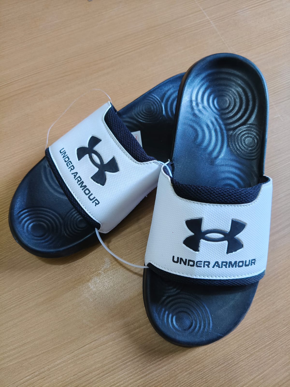 UNDER ARMOUR FILPFLOP BBB Hover