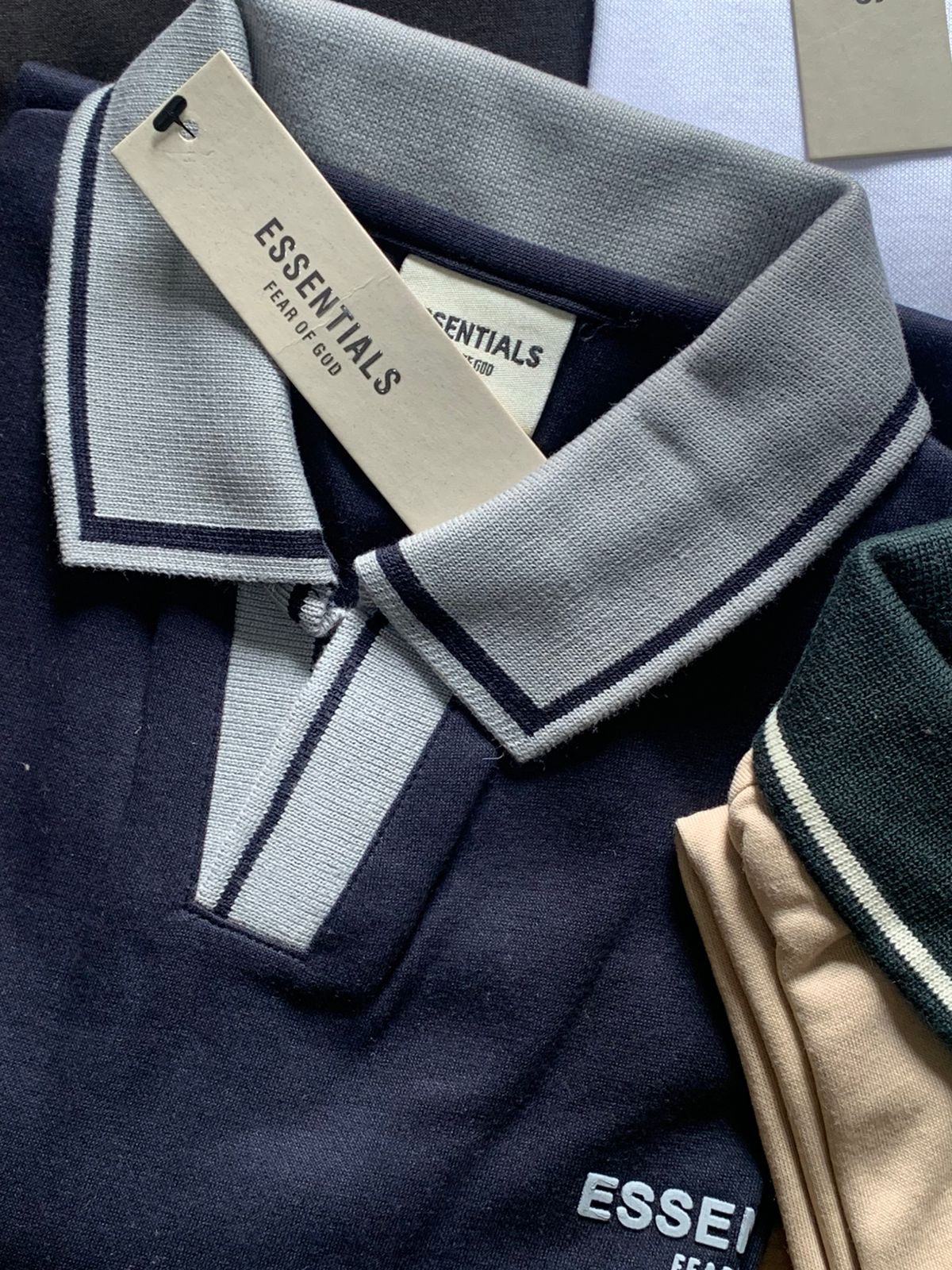 ESSENTILA ROUND NECK T-SHIRT - NAVY BLUE View 2