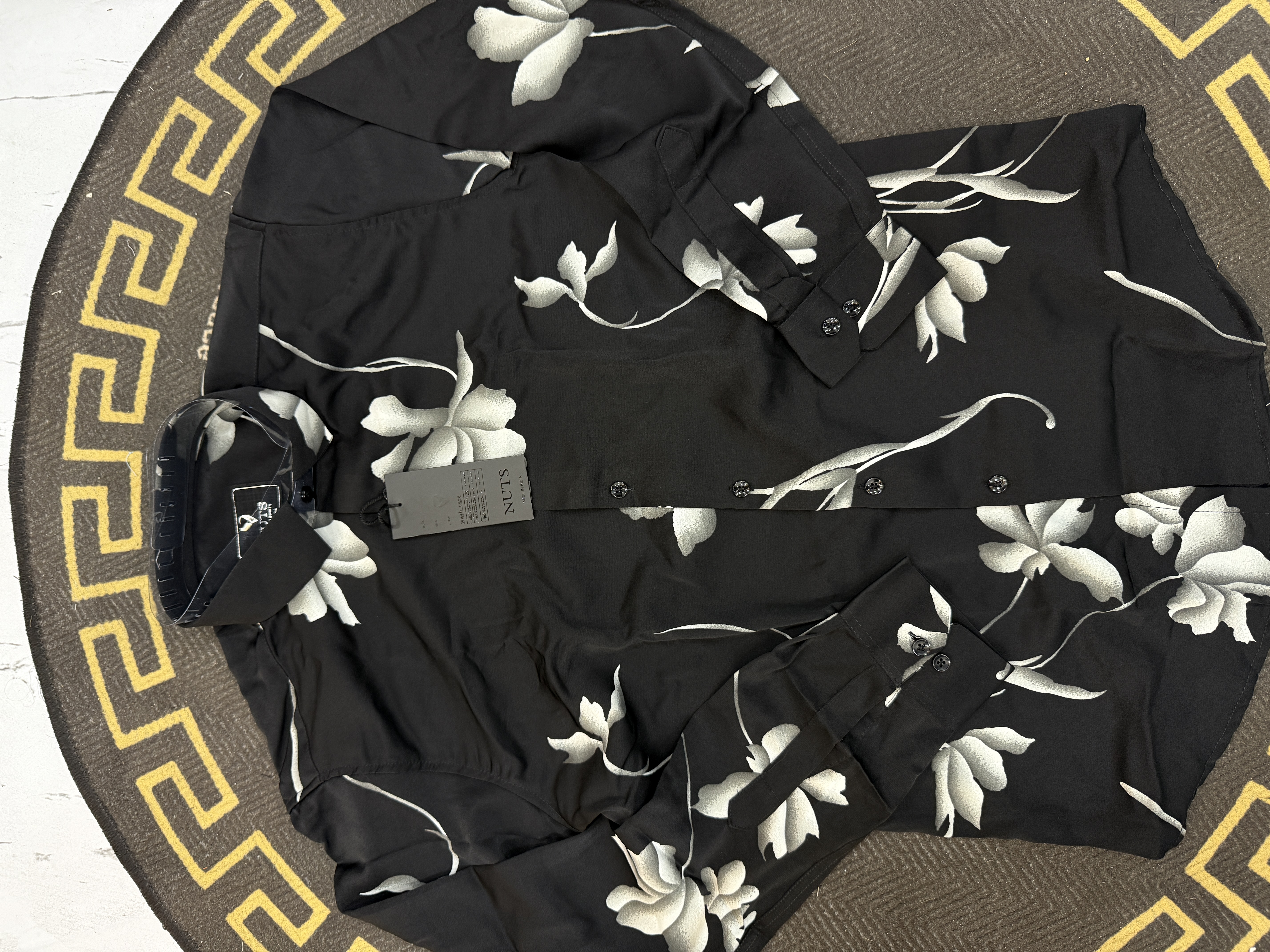 NUTS KOREAN SHIRT NM - Black View 2