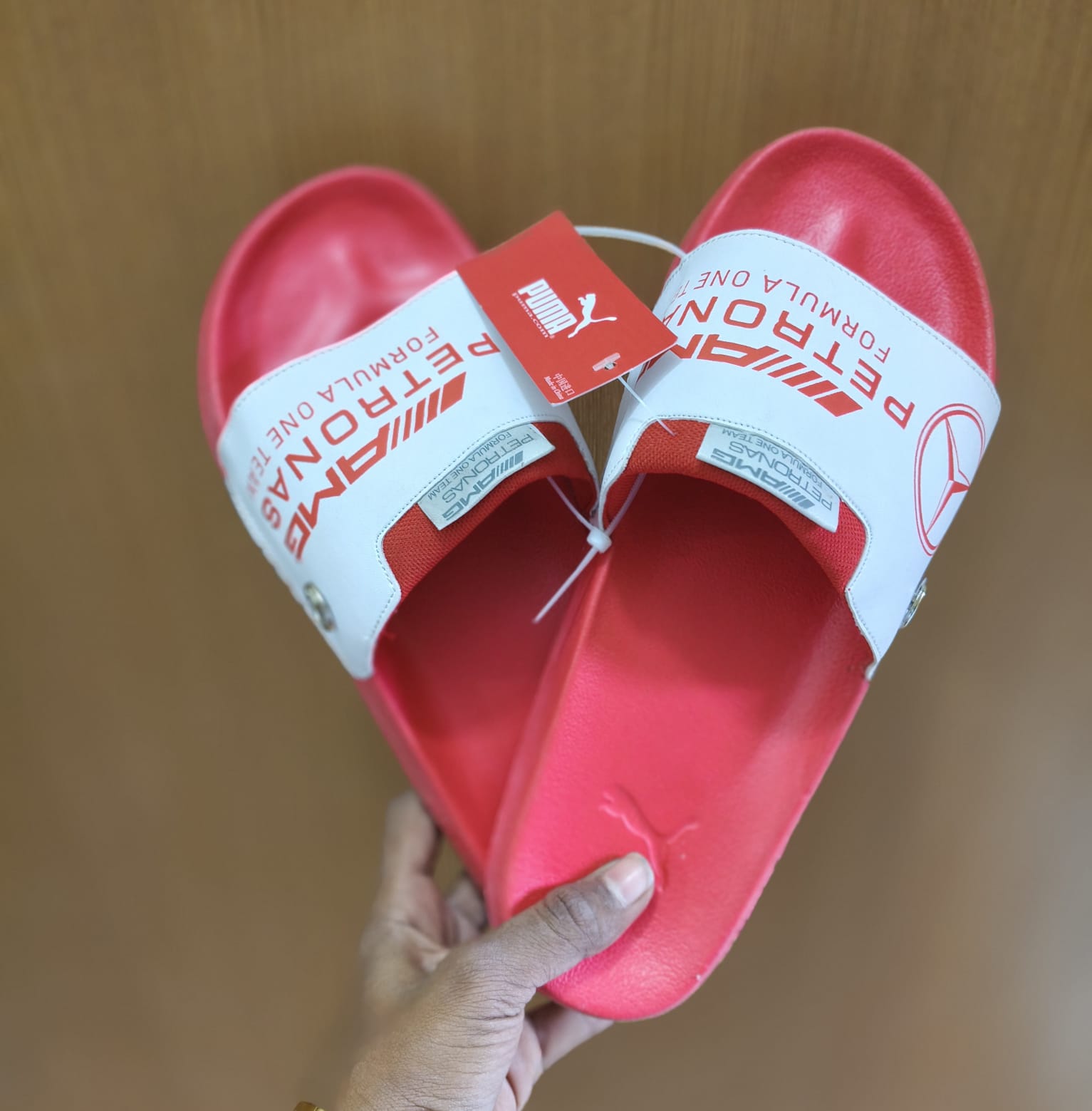 AMG PETRONAS FILPFLOP NBV - Red View 1