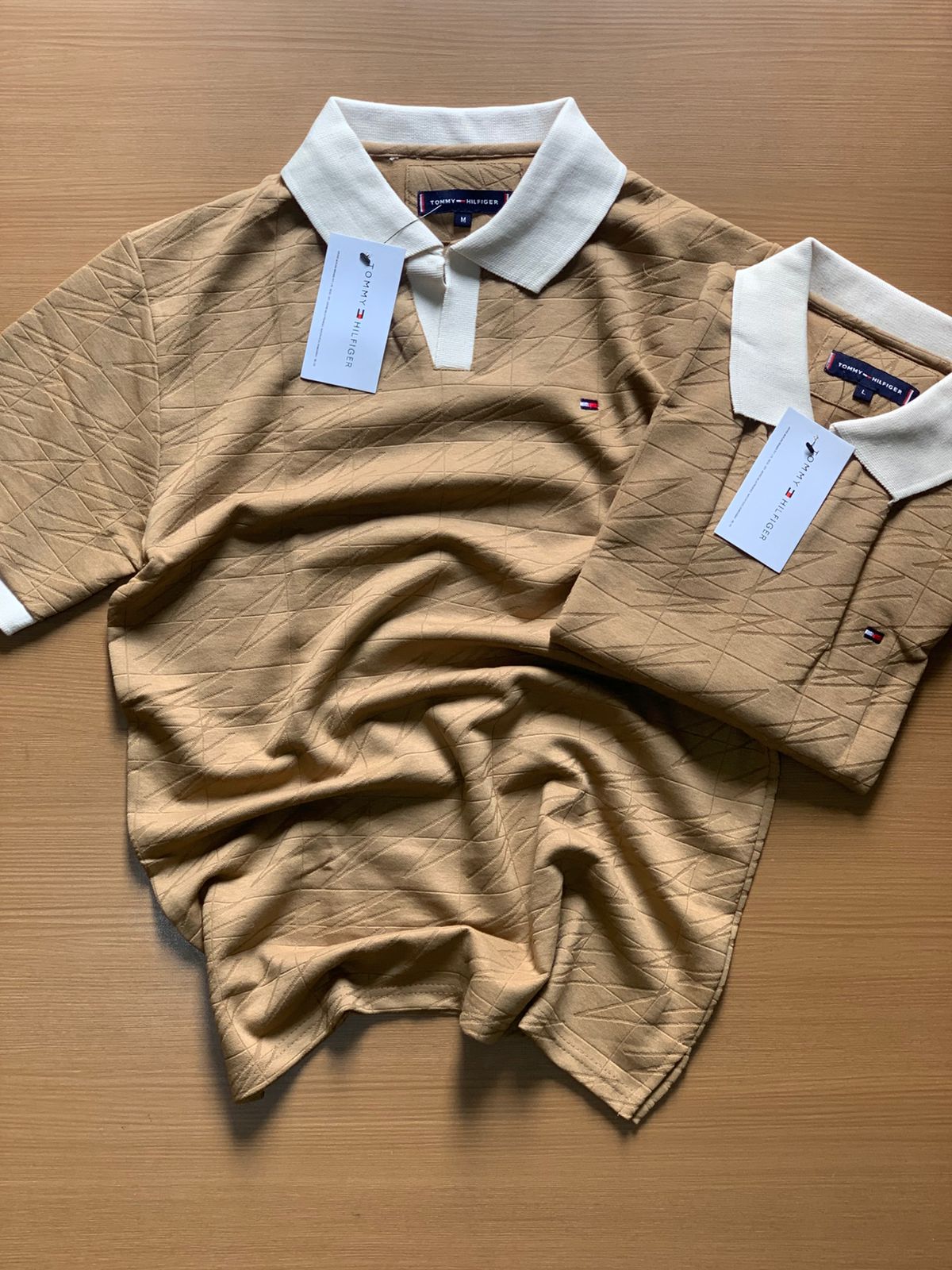 TONNY POLO NECK T-SHIRT V - DARK BROWN View 1