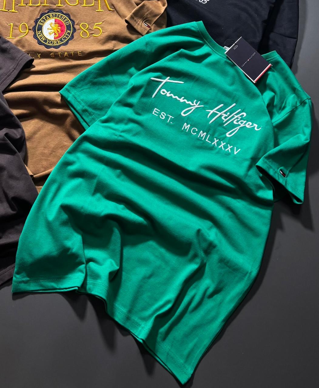 TOMMY HIL PREMIUM TEES JH